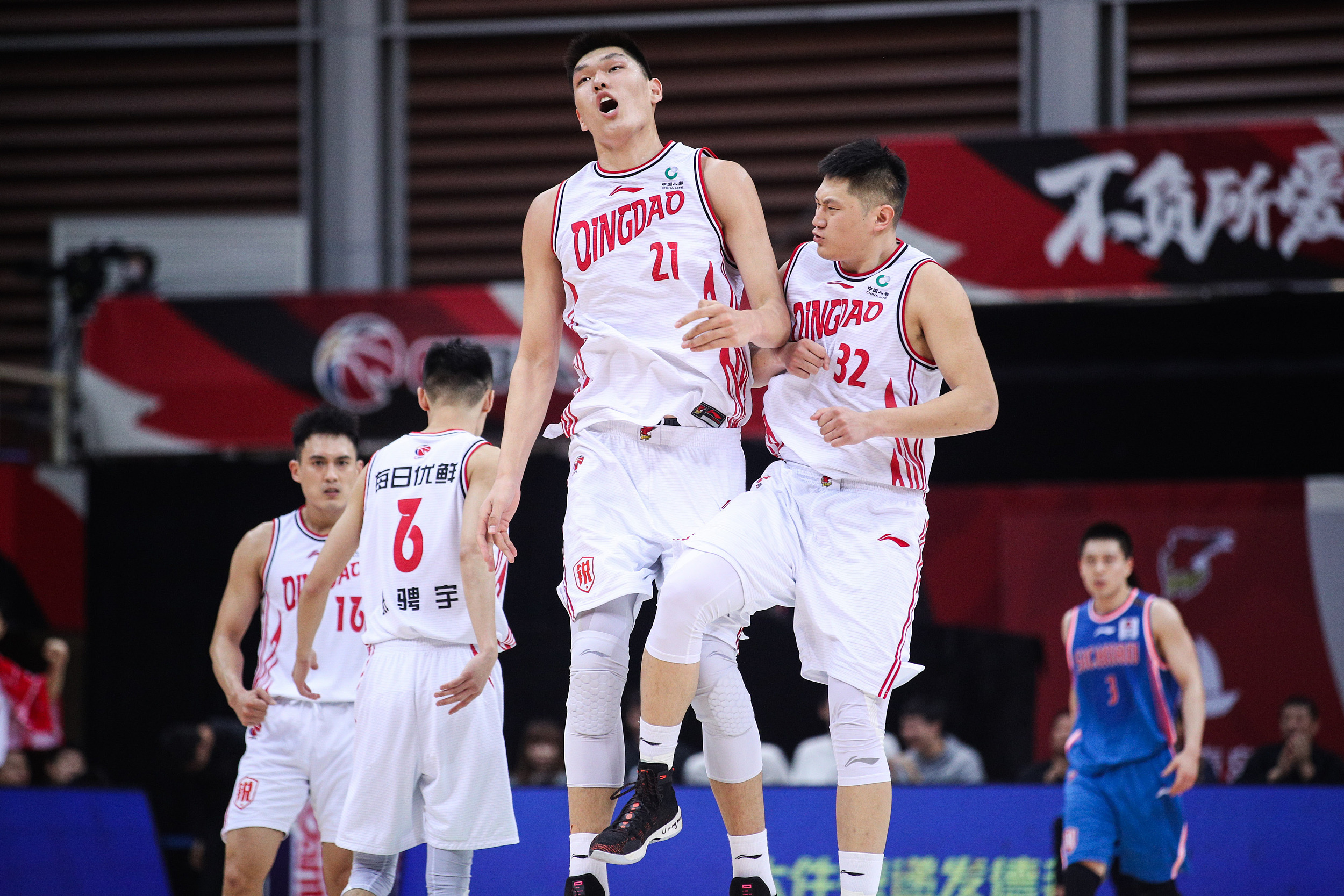 乐鱼体育APP-勇士比赛在线直播